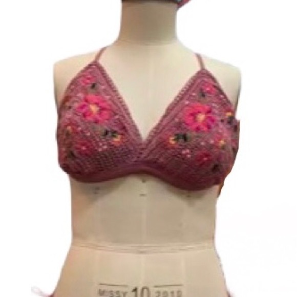 Mauve Crochet Bikini Top with Floral Embroidery Detail size: large (12-14) - Picture 3 of 5